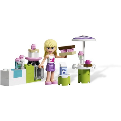 La cuisine d'extérieur de Stéphanie - LEGO Friends